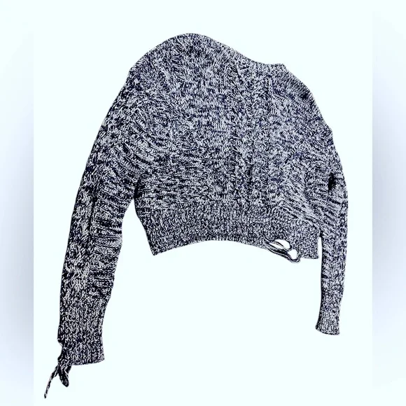 Wildfox Distressed Sweater Women S Blue White Knit V-neck Cropped - Picture 6 of 8